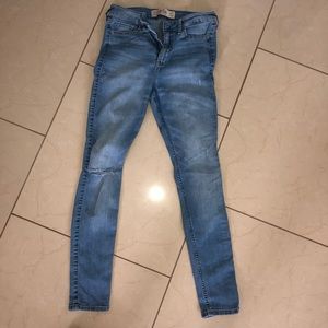 7 Hollister Jean 1 Abercrombie